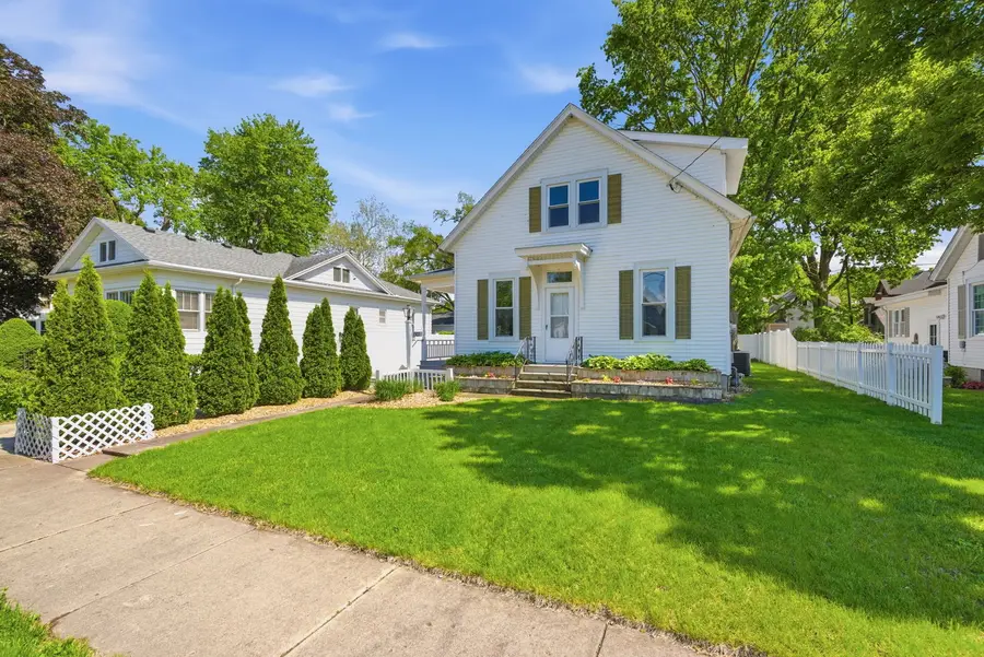 1307 Illinois Avenue, Ottawa, IL 61350 - #3