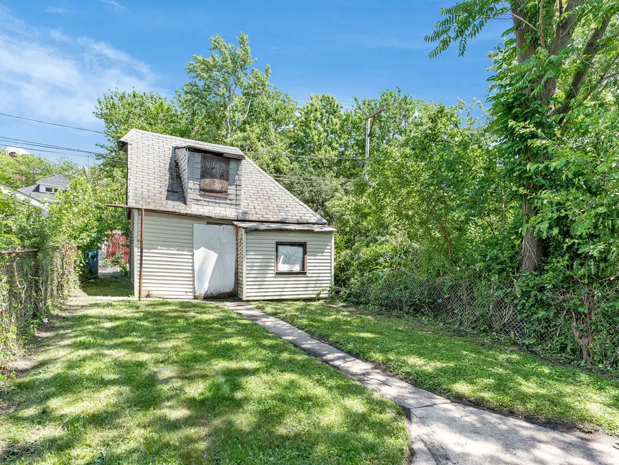 9209 S Woodlawn Avenue, Chicago, IL 60619 - #2