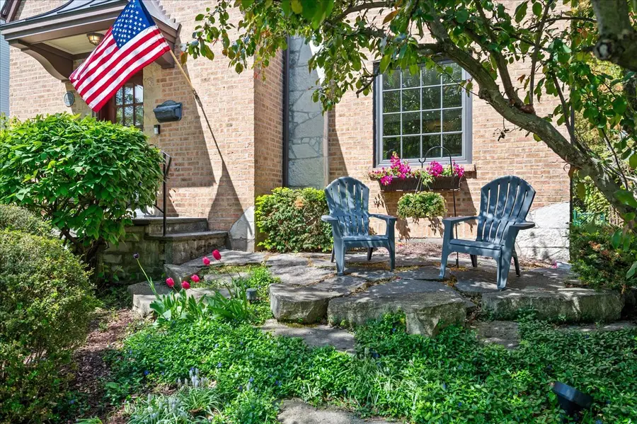 2228 Kenilworth Avenue, Wilmette, IL 60091 - #2