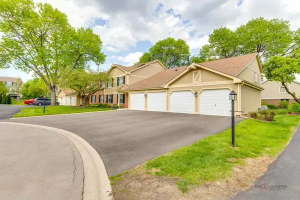 136 Wolcott Court #O2, Schaumburg, IL 60193