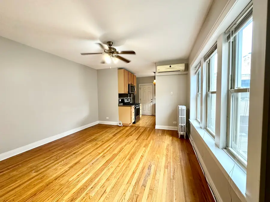3253 W Olive Avenue #3W, Chicago, IL 60659 - #3