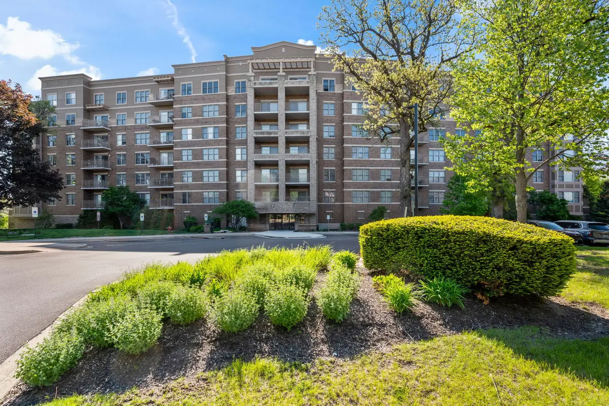 125 Lakeview Drive #301, Bloomingdale, IL 60108 - #1