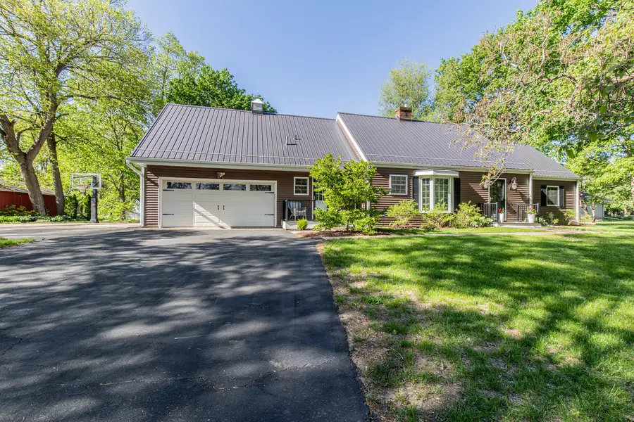 101 W Mill Road, Sheffield, IL 61361 - #2
