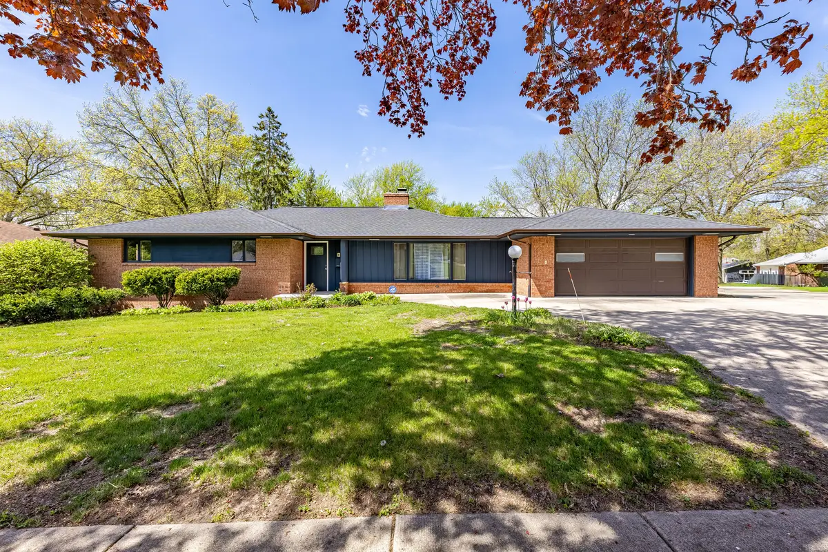828 Tamarack Lane, Rockford, IL 61107 - #1