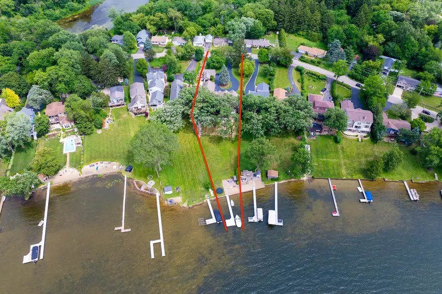 605 Lake Shore Boulevard, Wauconda, IL 60084 - #2