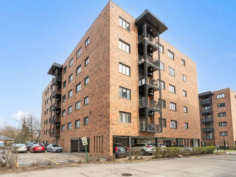 9332 Landings Lane #203D, Des Plaines, IL 60016 - #3