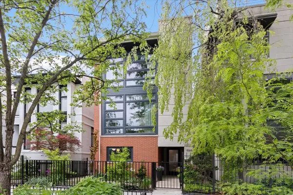 1726 N Winchester Avenue, Chicago, IL 60622
