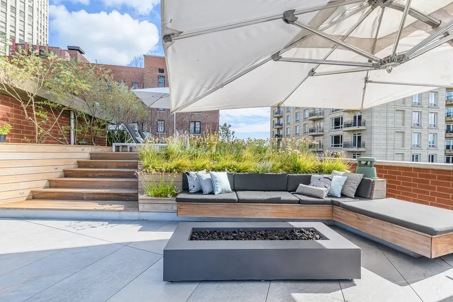 422 W Deming Place #4, Chicago, IL 60614 - #3