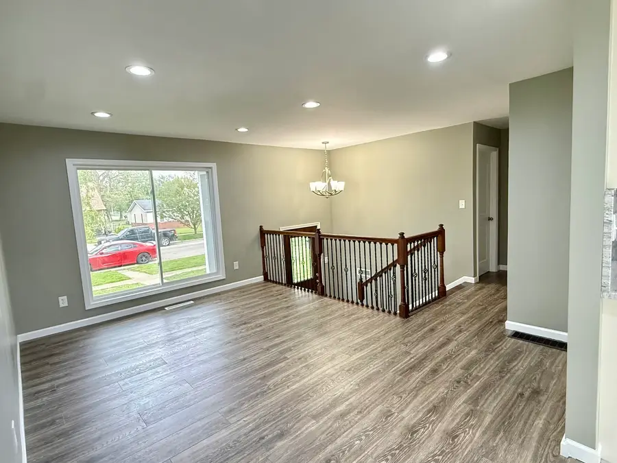 513 N Illinois Avenue, Kankakee, IL 60901 - #3