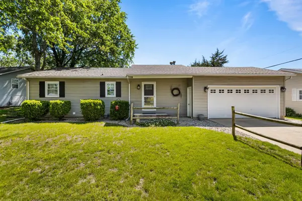1106 Holiday Drive, Champaign, IL 61821