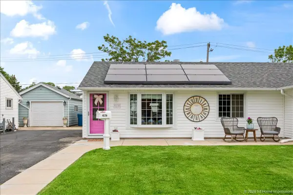 4136 W 90th Place, Hometown, IL 60456