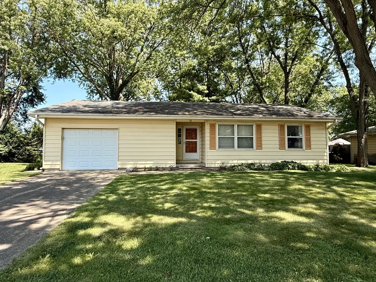 14 Bradley Court, Clinton, IL 61727 - #1