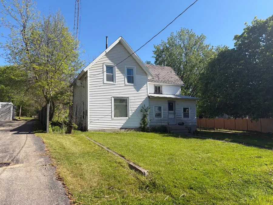 706 Dewey Street, Harvard, IL 60033 - #2