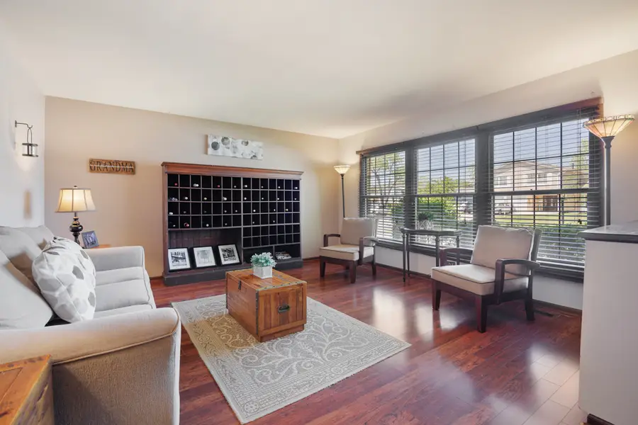 974 Yorkshire Drive, Hanover Park, IL 60133 - #3