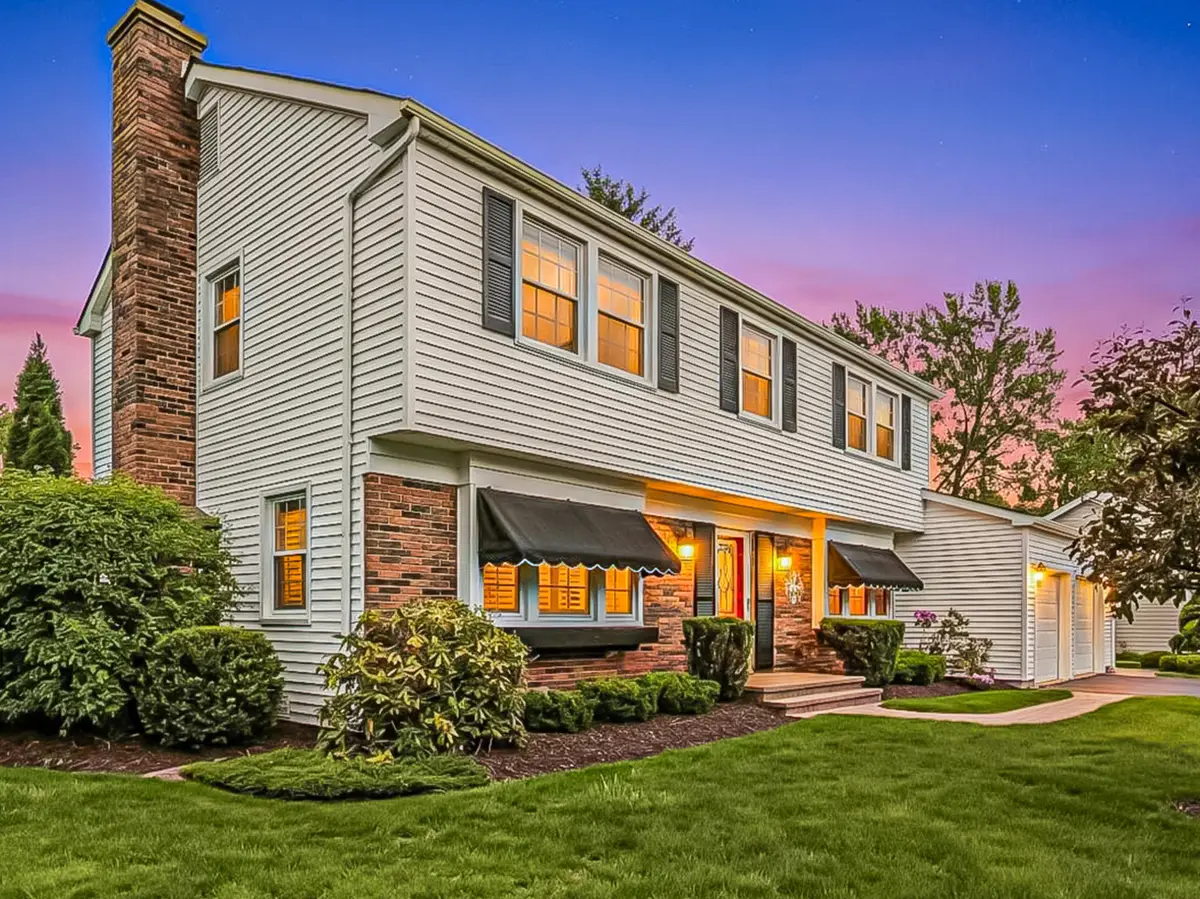 5 Knight Hill Lane, Buffalo Grove, IL 60089 - #1
