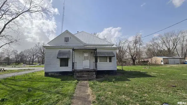 205 Shaw Street, Harrisburg, IL 62946