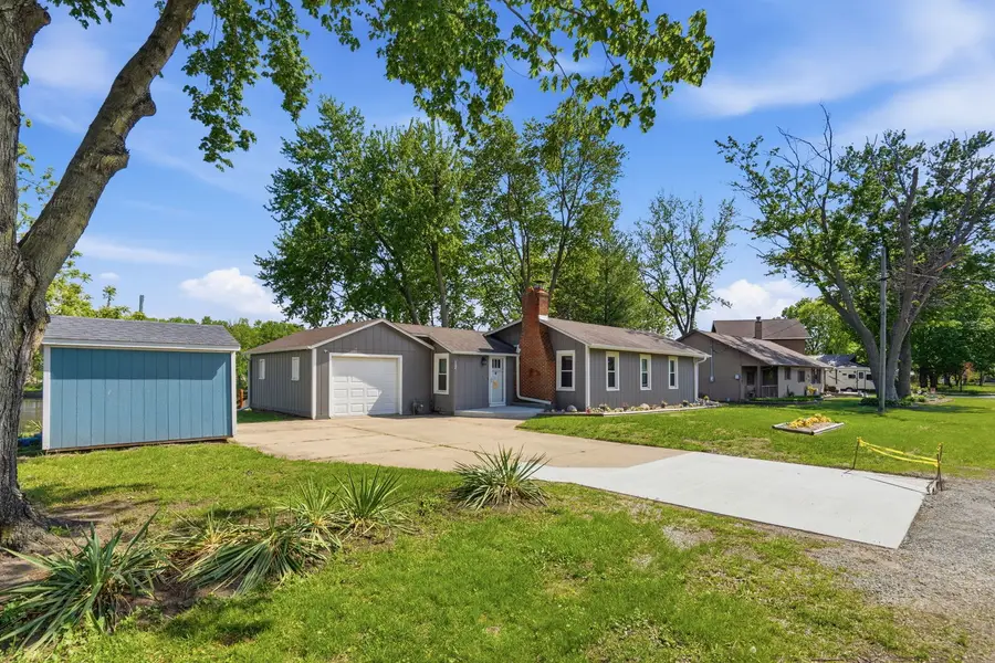 104 1st Street E, Lyndon, IL 61261 - #2