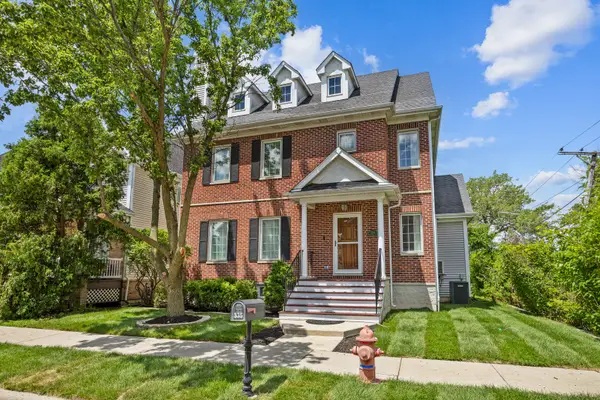 335 W Carriage Lane, Bensenville, IL 60106