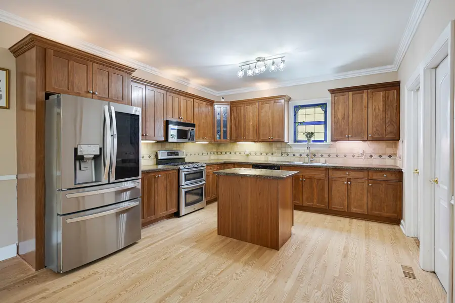 335 W Carriage Lane, Bensenville, IL 60106 - #3