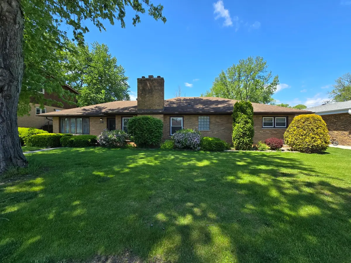 426 Maxwell Street, Beecher, IL 60401 - #1