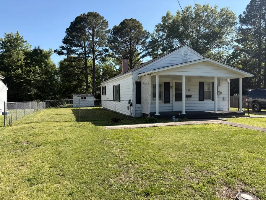 114 W Parrish Street, Benton, IL 62812 - #2
