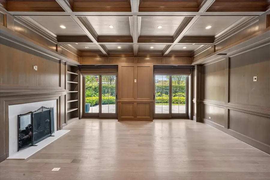 727 N Mckinley Road #100, Lake Forest, IL 60045 - #3