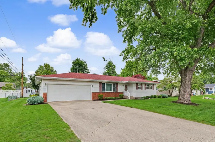 204 Douglas Drive, Tuscola, IL 61953 - #2
