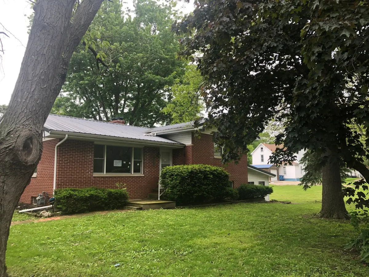 301 W Main Street, Colfax, IL 61728 - #1