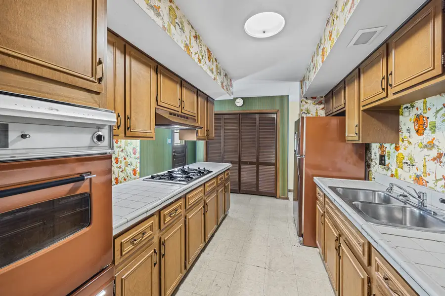 538 Maple Lane, Darien, IL 60561 - #2