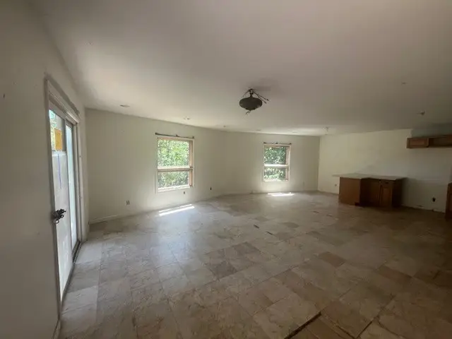 35 Sandy Point, Goreville, IL 62939 - #3