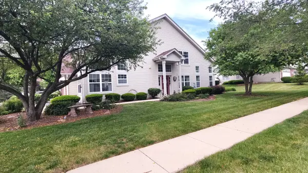 3150 Saint Michel Lane, St. Charles, IL 60175
