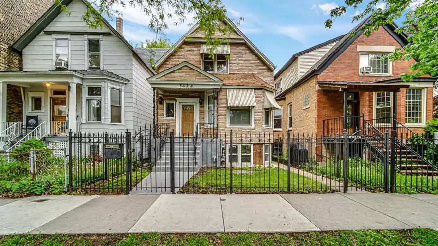 3424 W Parker Avenue, Chicago, IL 60647 - #2