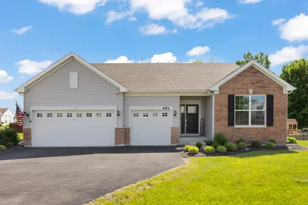 451 Parkside Lane, Yorkville, IL 60560