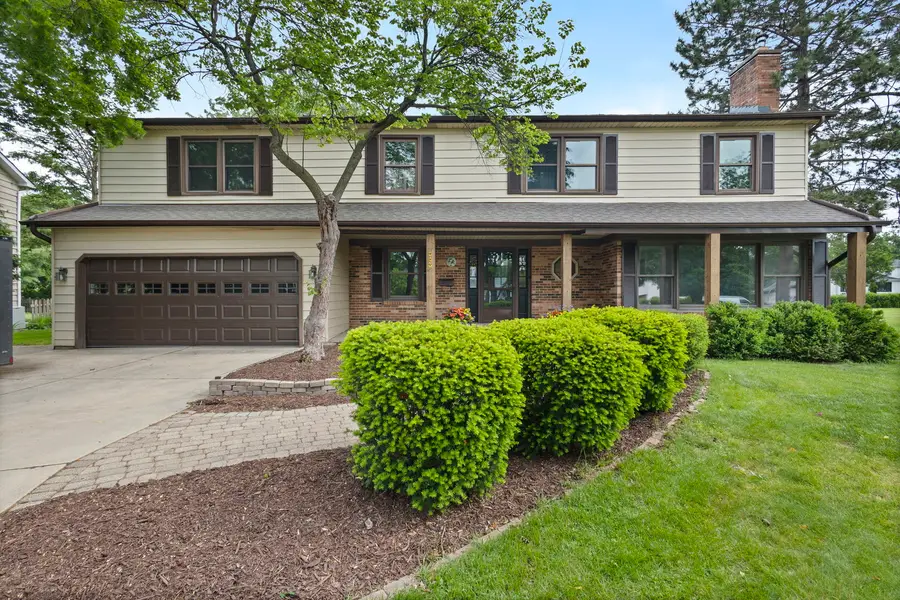 648 62nd Court, Downers Grove, IL 60516 - #2
