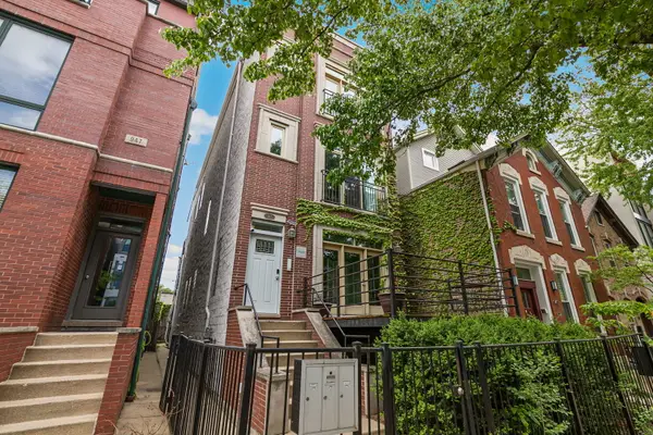 945 N Honore Street #3, Chicago, IL 60622