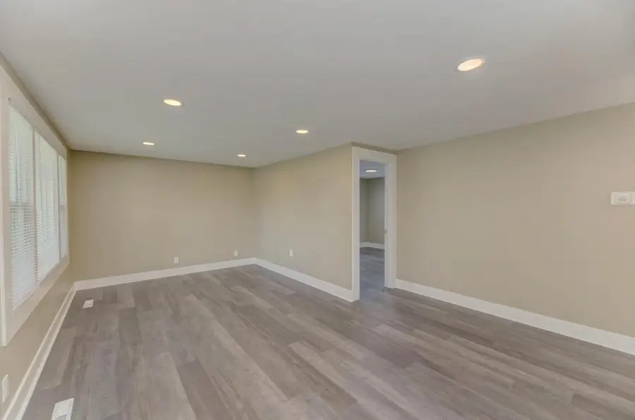 502 Tyler Drive, Carpentersville, IL 60110 - #3