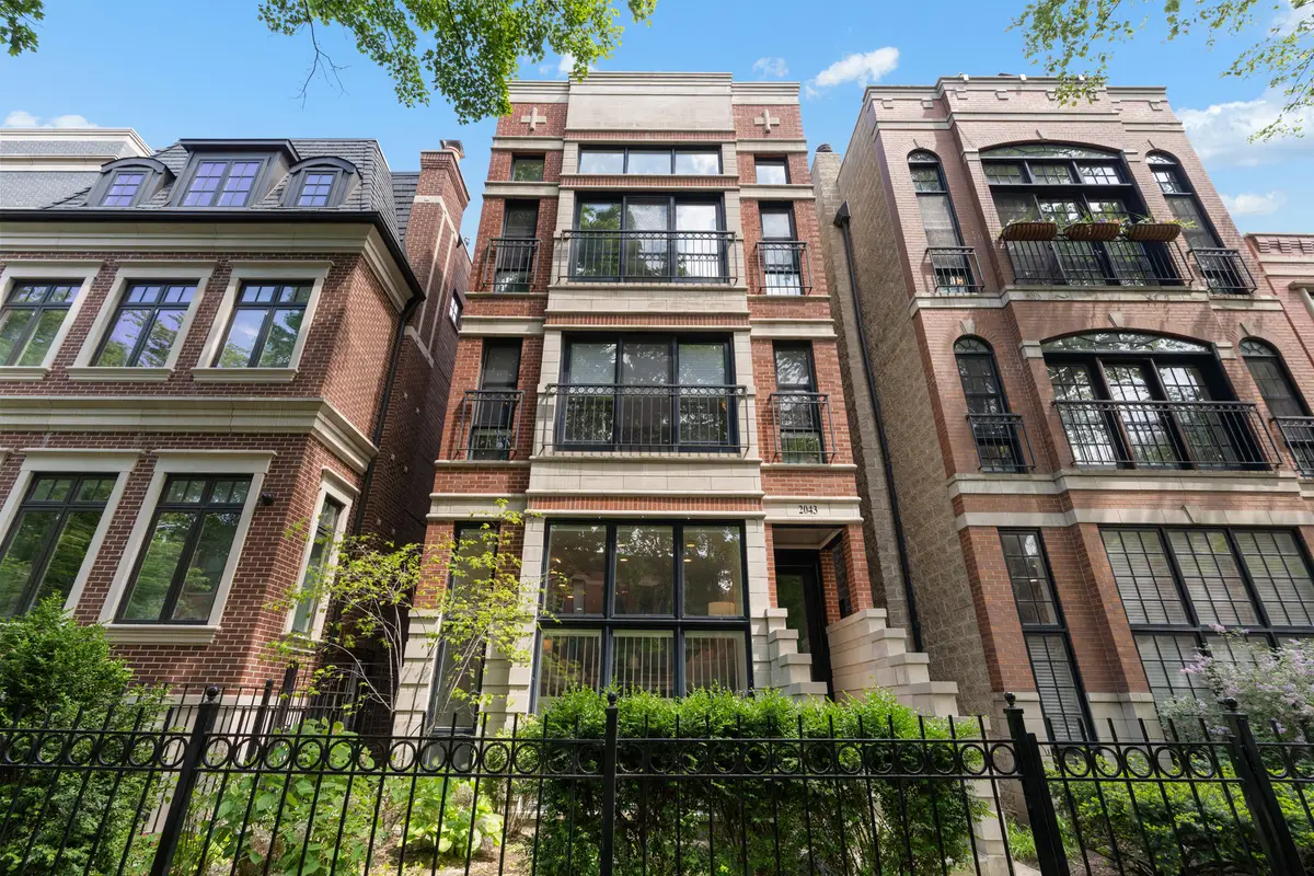 2043 N Bissell Street #1, Chicago, IL 60614 - #1