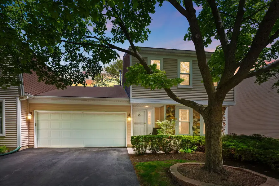 879 Burgess Circle, Buffalo Grove, IL 60089 - #2