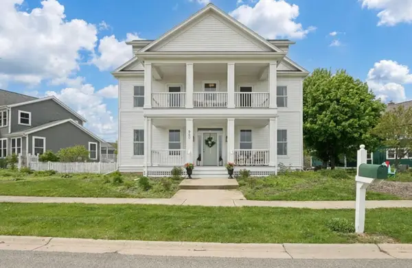 860 Blazing Star Road, Grayslake, IL 60030