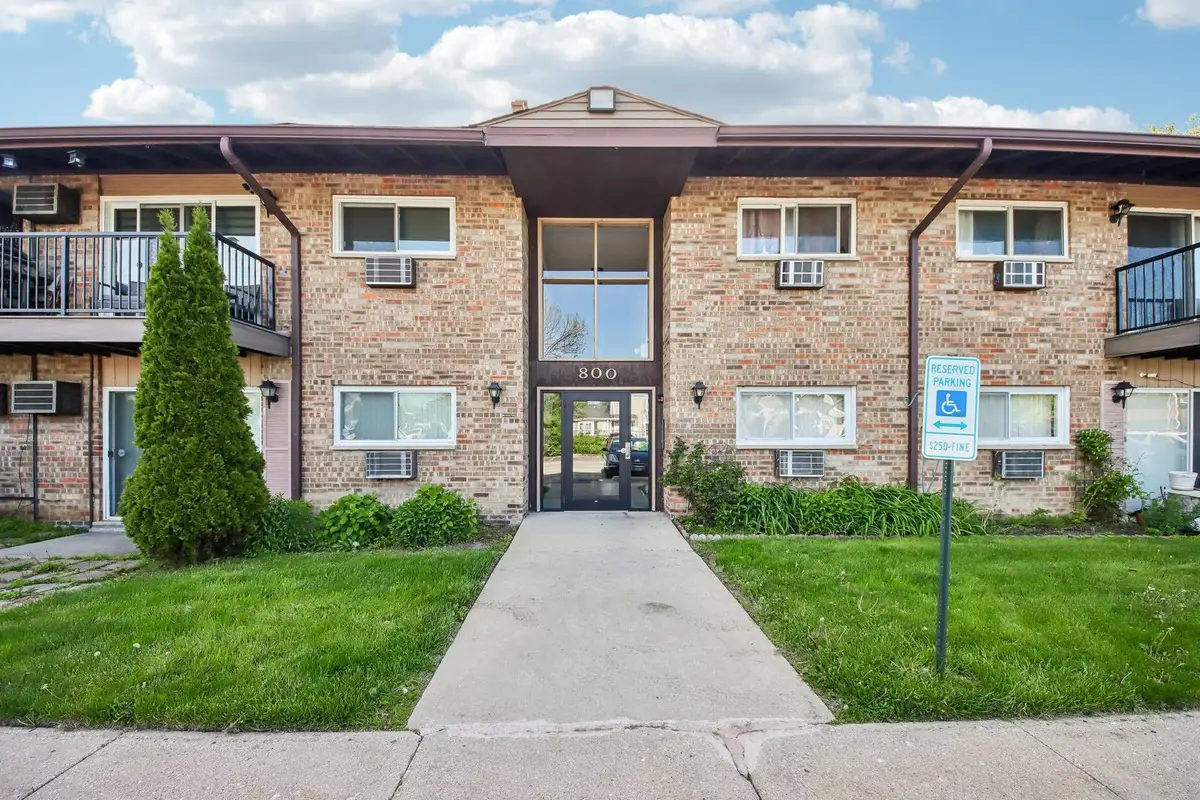 800 E Old Willow Road #208, Prospect Heights, IL 60070 - #1