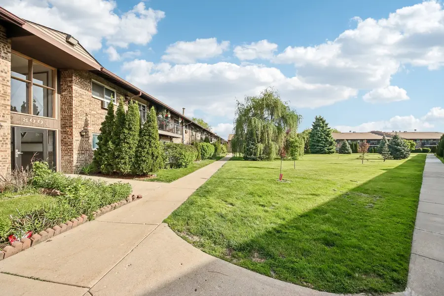 800 E Old Willow Road #208, Prospect Heights, IL 60070 - #2
