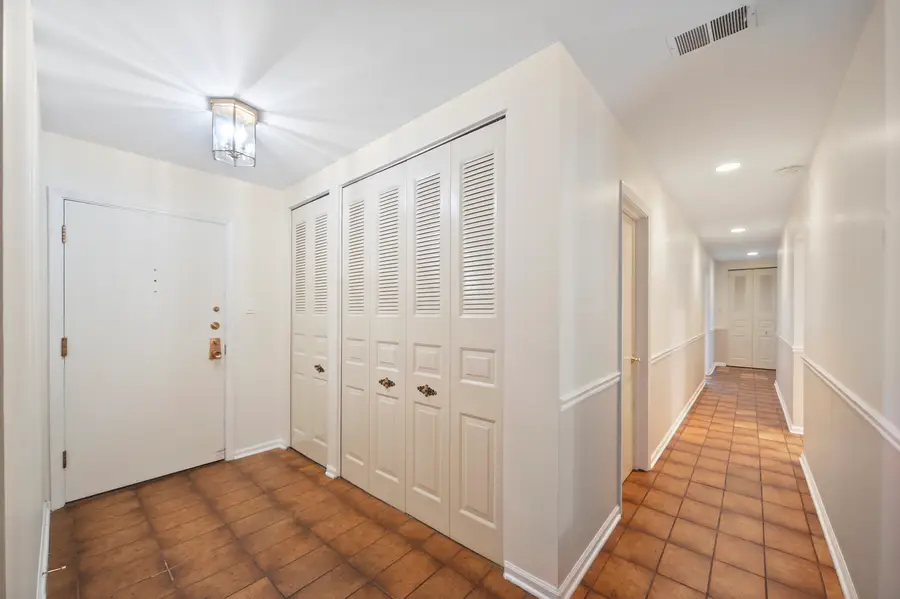 4949 Golf Road #101, Skokie, IL 60077 - #3
