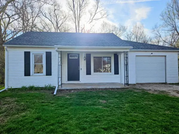 1320 S 13th Street, Pekin, IL 61554