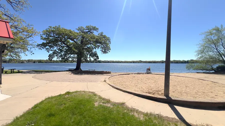 902 N Lake Shore Drive, Round Lake Beach, IL 60073 - #3