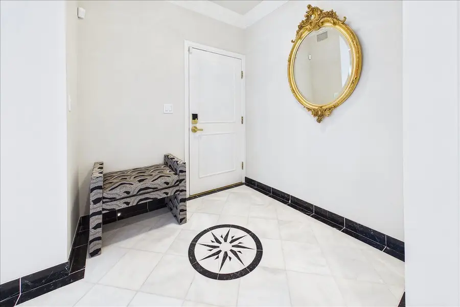 485 Oakwood Avenue #D-2, Lake Forest, IL 60045 - #3