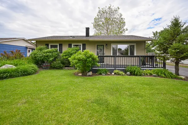 911 Lilac Lane, Joliet, IL 60435