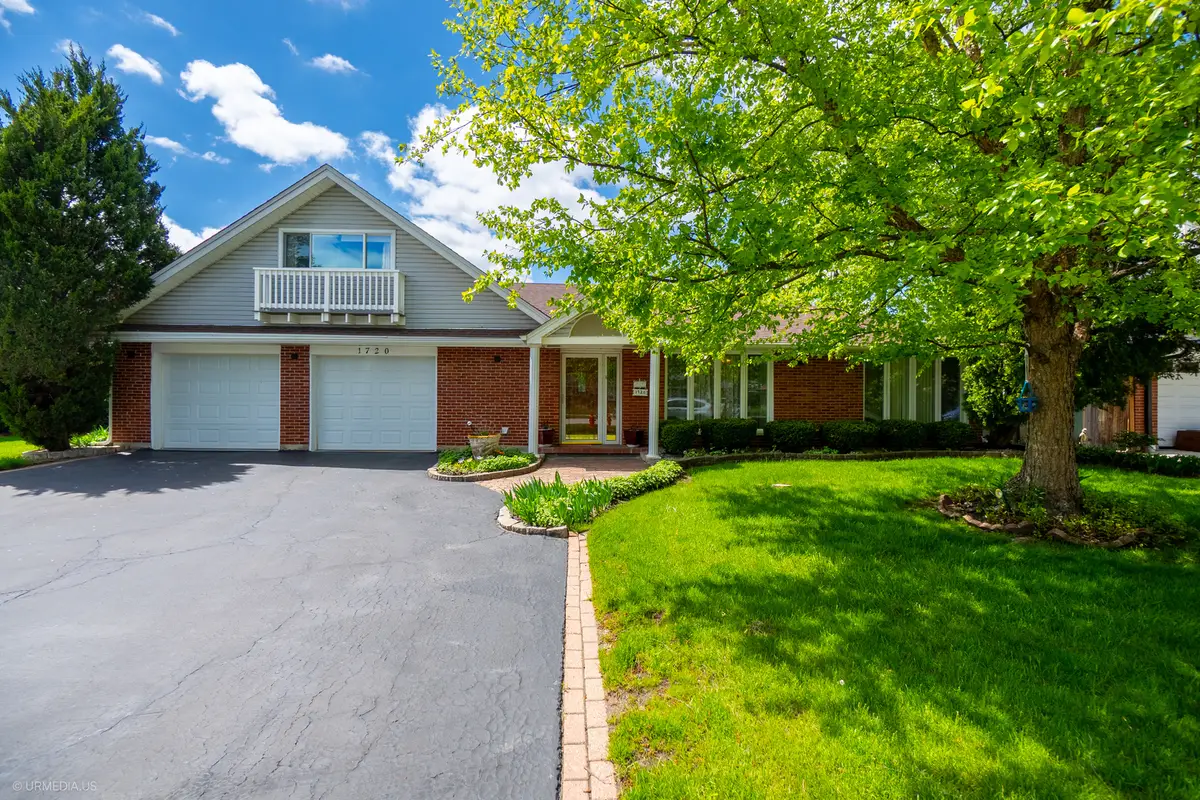 1720 N Chestnut Avenue, Arlington Heights, IL 60004 - #1