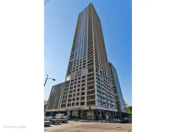 1000 N Lake Shore Plaza #39B, Chicago, IL 60611