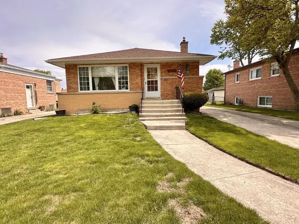 10021 Minnick Avenue, Oak Lawn, IL 60453