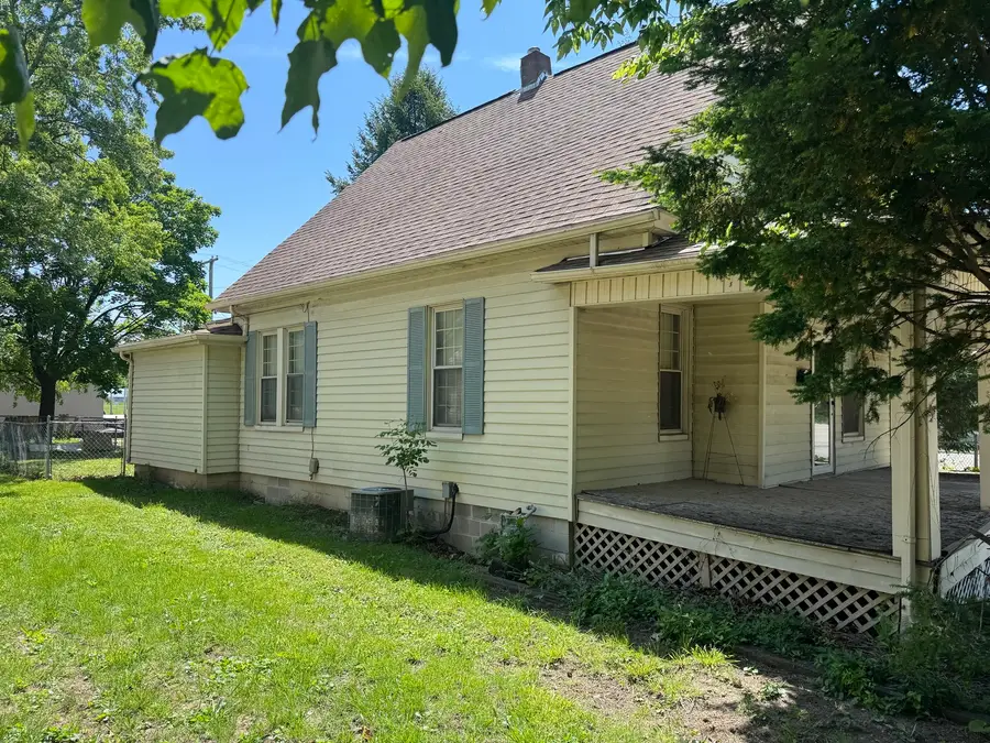 1202 N Champaign Street, Champaign, IL 61820 - #3
